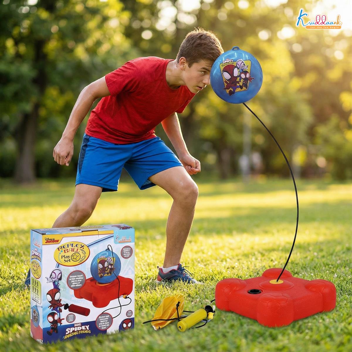 Spiderman Reflex Soccer Ball Solo Training Kit for Kids | Indoor & Outdoor Football Trainer with Recoil Action | Marvel Superhero Sports Toy for Boys 3+ Years | Portable Skill Building Set