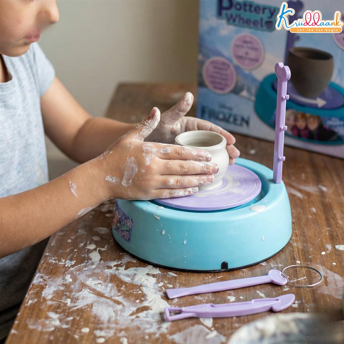 Frozen Theme Pottery Wheel Kit for Kids - Elsa & Anna Clay Art & Craft Set with 800g Clay, 6 Acrylic Paints & Sculpting Tools - Educational DIY Pottery Making Toy for Girls Age 8+ (Turkish Blue)