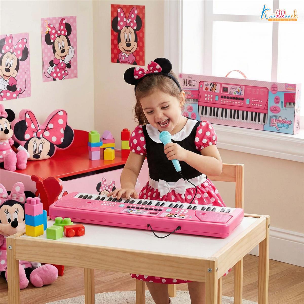 Disney Minnie Mouse 61-Key Keyboard Piano for Kids - Musical Toy with Microphone, Digital Screen, 17 Instrument Sounds, Recording Mode & USB Power - Pink Educational Gift for Toddlers Age 3+