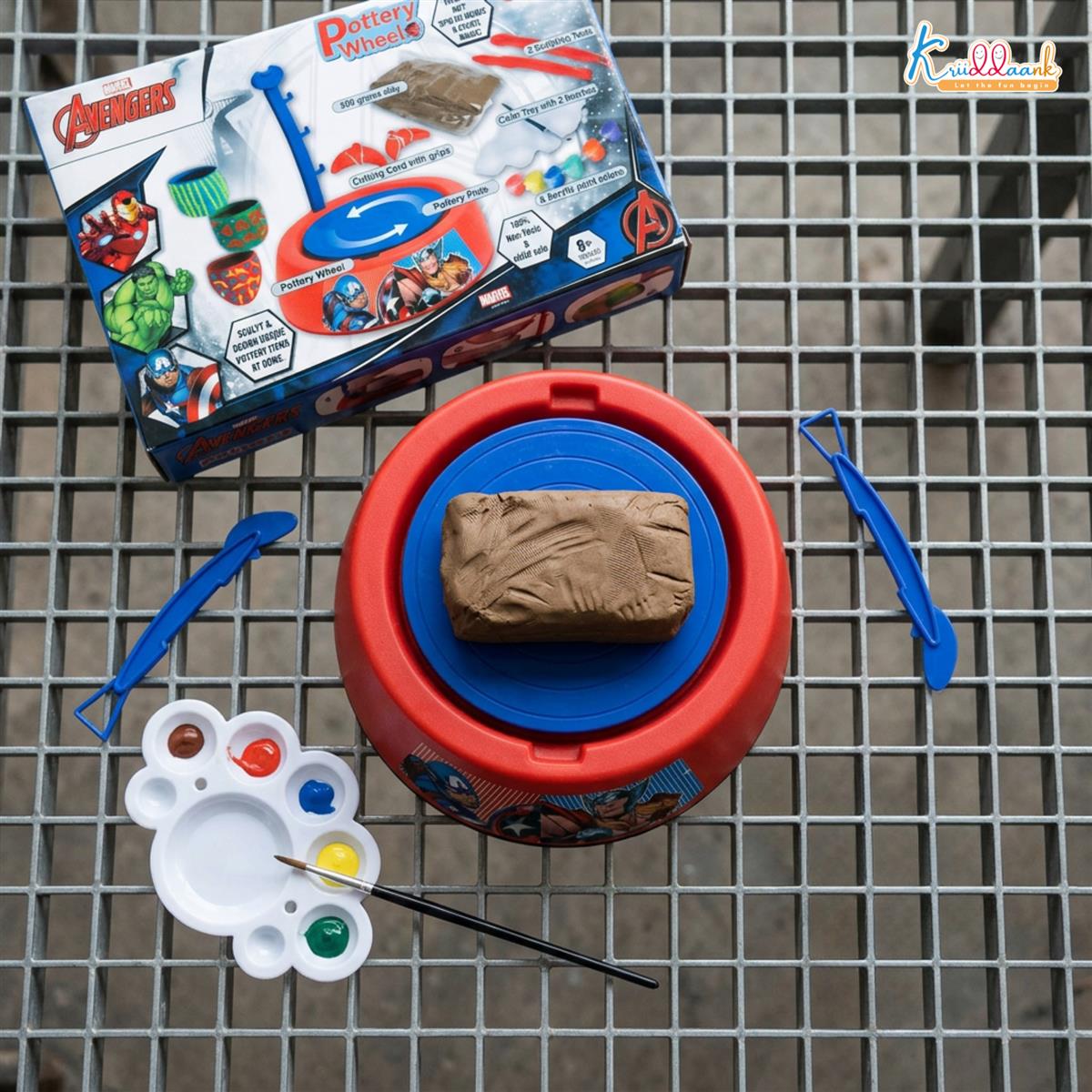 Marvel Avengers Theme Pottery Wheel - Superhero Clay Art & Craft Kit for Kids 8+ | DIY Pottery Studio with 800g Clay, Paints & Tools | Educational & Creative Birthday Gift | Non-Toxic & Safe