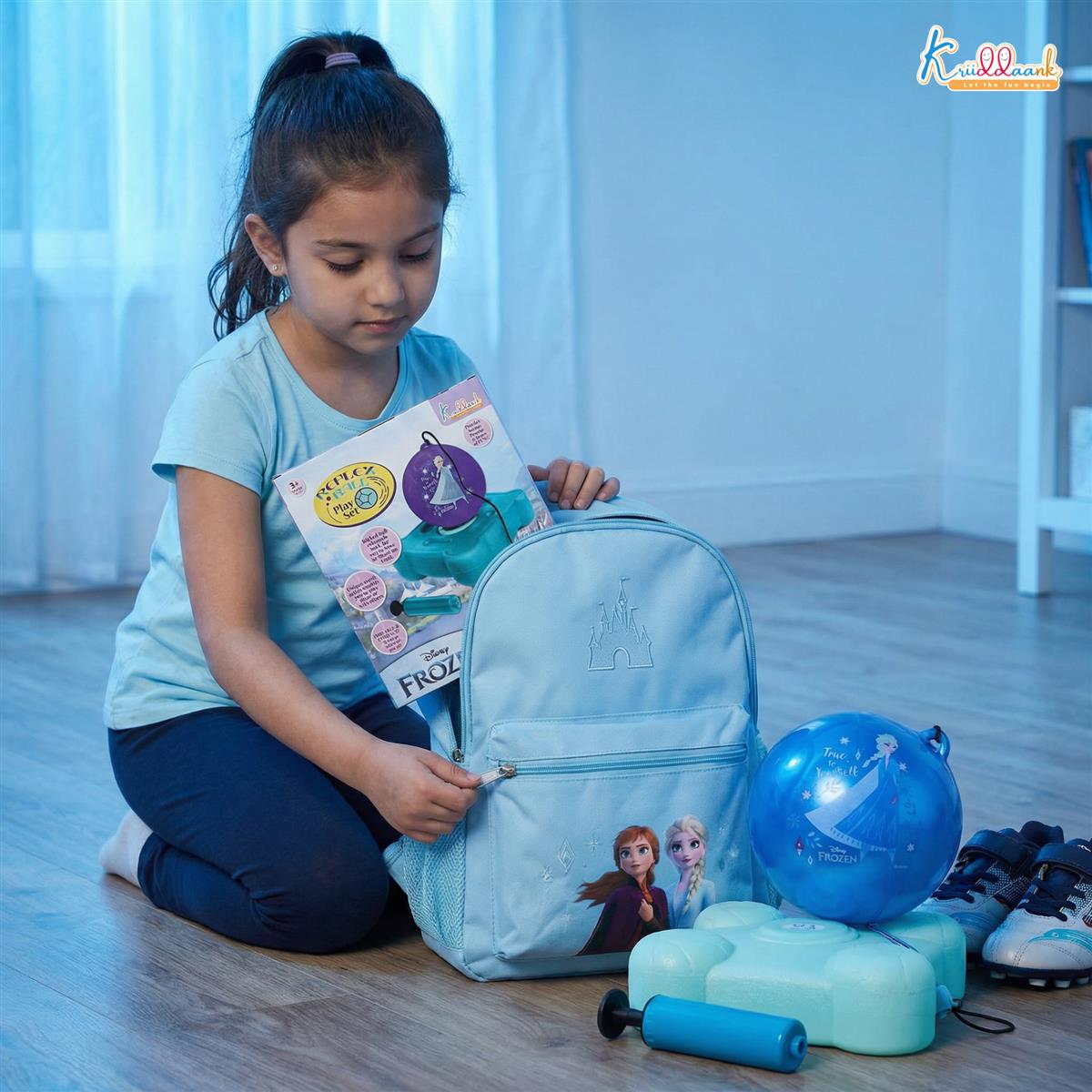 Disney Frozen Reflex Soccer Ball Training Kit for Kids - Indoor & Outdoor Solo Football Trainer with Recoil Action - Portable & Compact Soccer Practice Set for Boys & Girls Ages 3+